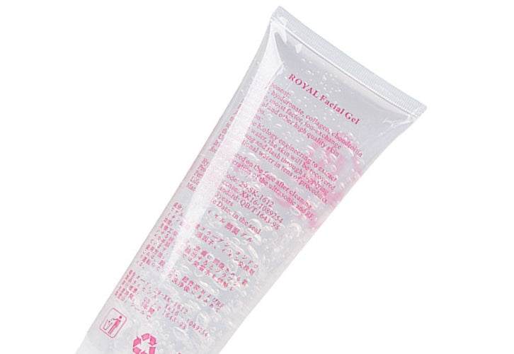 Gentle gel face cleanser with moisturizing properties for sensitive skin

