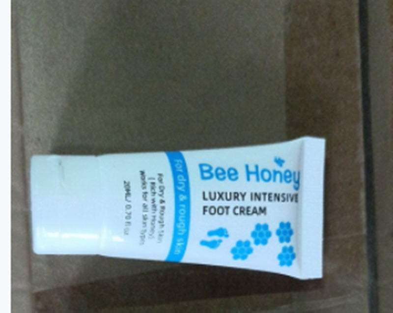 Rich moisturizing cream for very dry and sensitive skin


