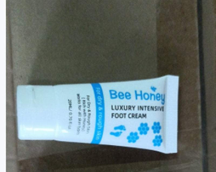 Rich moisturizing cream for very dry and sensitive skin


